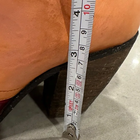 Grotesque booties - Picture 5 of 11